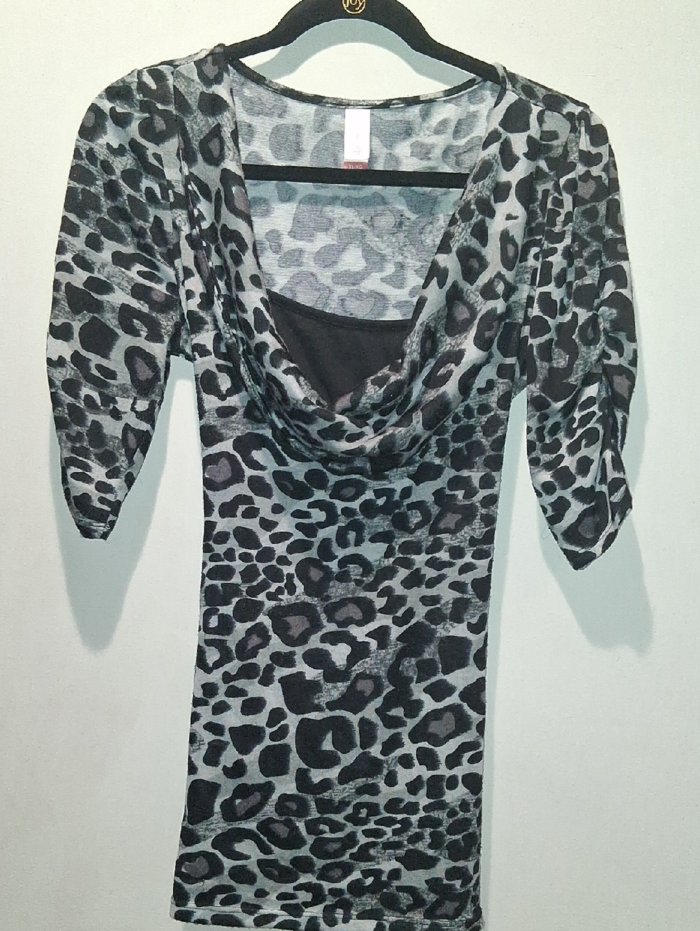 Cute Ladies Animal Print Top W/Belt
